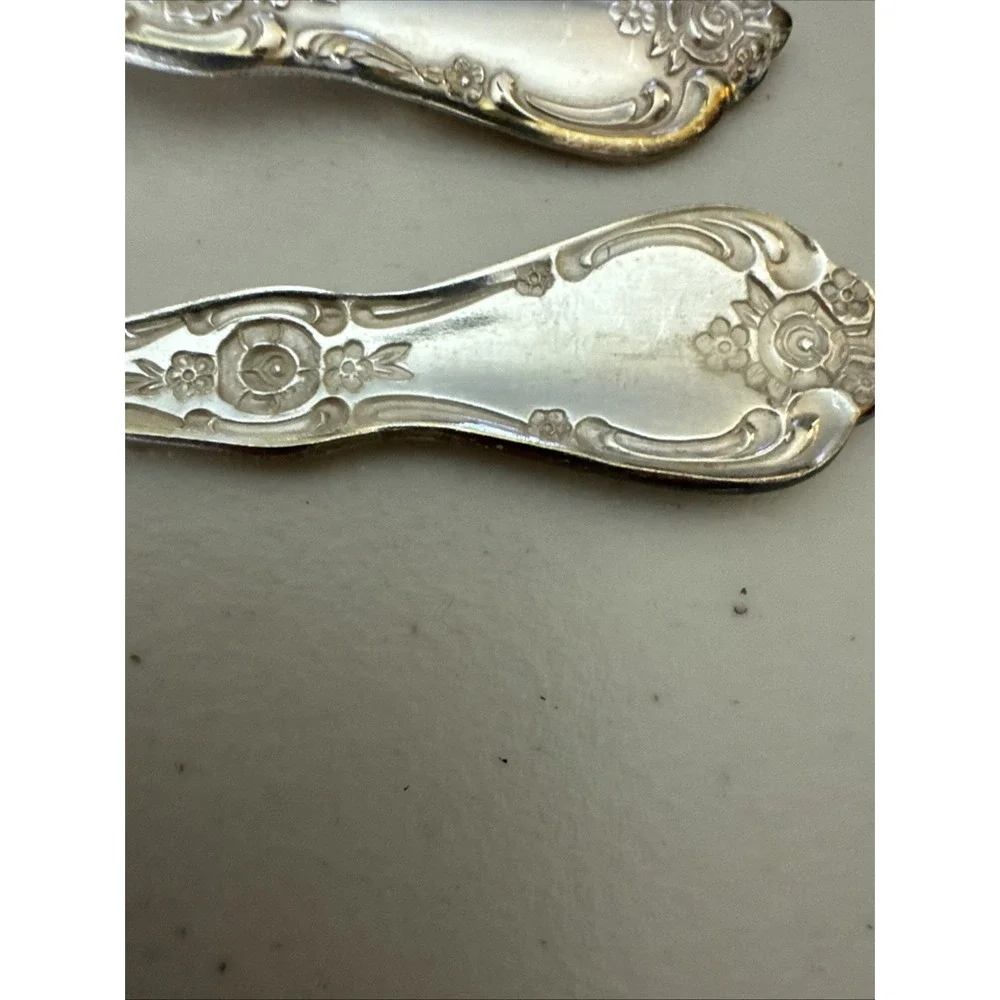 Oneida VANESSA FRANCESCA 4 Dinner Forks Wm A Rogers Silverplate Flatware 7‎ 1/4
